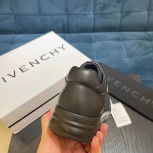 Кроссовки GIVENCHY