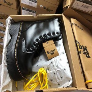 Ботинки женские Dr. Martens Jadon