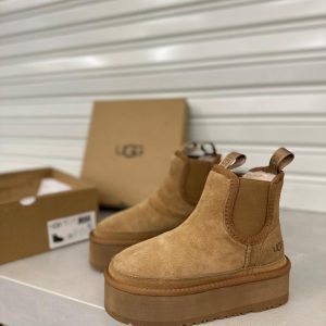 Ботинки  UGG