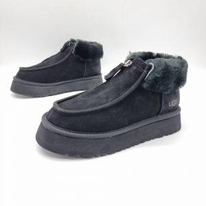 Ботинки UGG