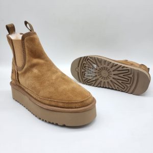 Ботинки  UGG