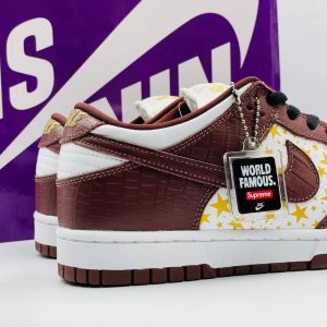 Кроссовки Supreme x Nike SB Dunk Low