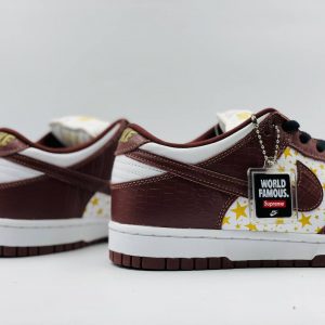 Кроссовки Supreme x Nike SB Dunk Low