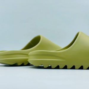 Шлепанцы Adidas Yeezy Slide