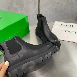 Женские Ботинки BOTTEGA VENETA Tire Ankle Chelsea