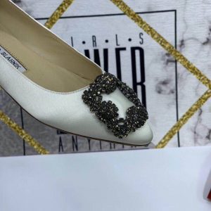 Туфли женские MANOLO BLAHNIK Hangisiflat Galassia White