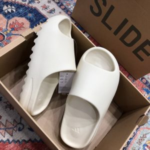 Шлепанцы Adidas Yeezy Slide