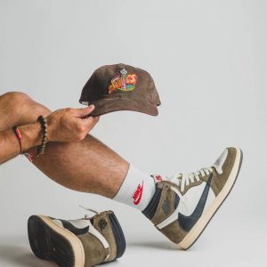 Кроссовки Nike Air Jordan 1 High x Travis Scott