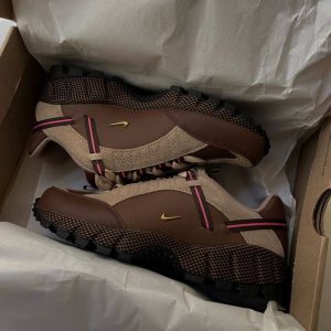 Кроссовки Jacquemus x Nike Air Humara Ale Brown