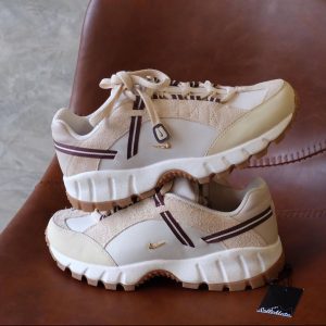 Кроссовки Jacquemus x Nike Air Humara LX ‘Sail’