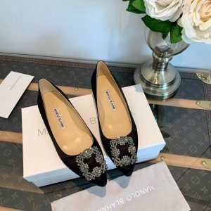 Балетки женские Manolo Blahnik Hangisi