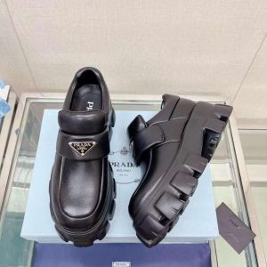 Лоферы женские Prada