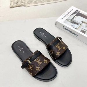 Шлепанцы Louis Vuitton