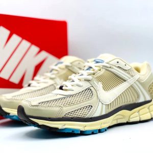 Кроссовки Nike Zoom Vomero 5