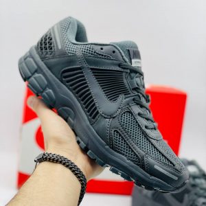 Кроссовки Nike Zoom Vomero 5