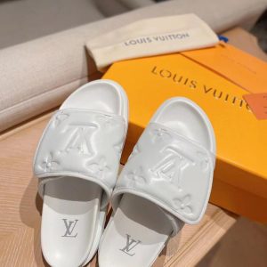 Шлепанцы Louis Vuitton