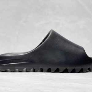 Шлепанцы Adidas Yeezy Slide