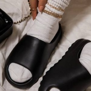 Шлепанцы Adidas Yeezy Slide