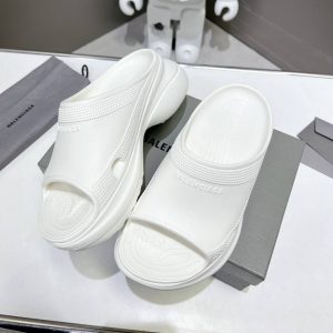 Шлепанцы Balenciaga