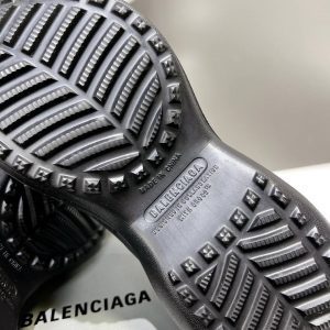 Шлепанцы Balenciaga