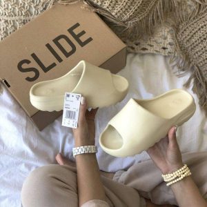 Шлепанцы Adidas Yeezy Slide