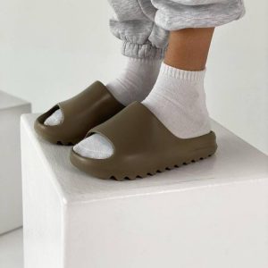 Шлепанцы Adidas Yeezy Slide