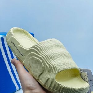 Шлепанцы Adidas Adilette 22