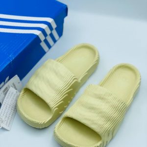 Шлепанцы Adidas Adilette 22