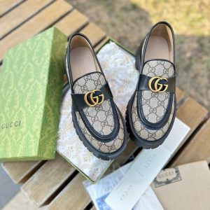 Лоферы женские Gucci GG