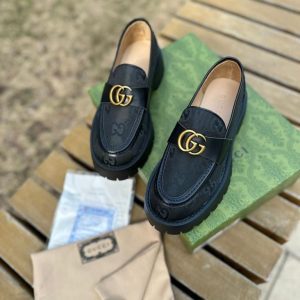 Лоферы женские Gucci GG