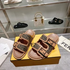 Шлепанцы Fendi Feel