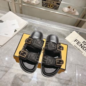 Шлепанцы Fendi Feel