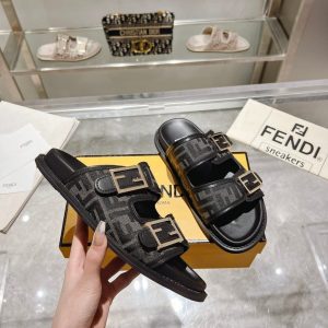 Шлепанцы Fendi Feel