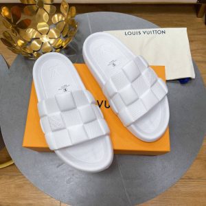 Шлепанцы Louis Vuitton