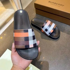 Шлепанцы мужские Burberry