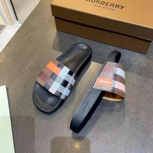 Шлепанцы мужские Burberry