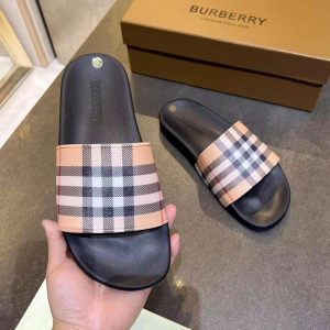 Шлепанцы мужские Burberry