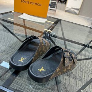 Шлепанцы Louis Vuitton