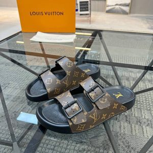 Шлепанцы Louis Vuitton