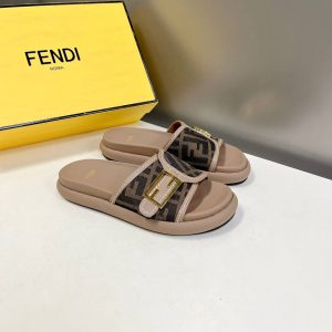 Шлепанцы Fendi Feel