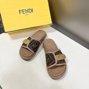 Шлепанцы Fendi Feel