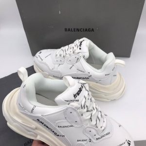 Кроссовки Balenciaga Triple S