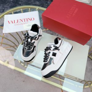 Кроссовки женские Valentino One Stud XL