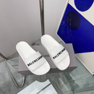 Шлепанцы Balenciaga