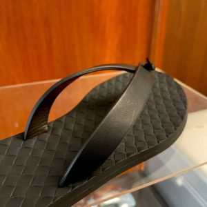 Шлепанцы Bottega Veneta