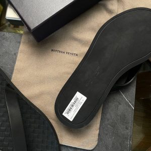 Шлепанцы Bottega Veneta