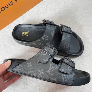 Шлепанцы Louis Vuitton