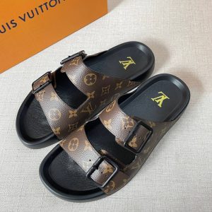 Шлепанцы Louis Vuitton