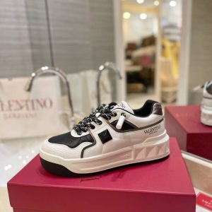 Кроссовки женские Valentino One Stud XL