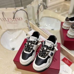 Кроссовки женские Valentino One Stud XL